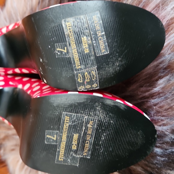 Pleaser Bordello RedWhite Polkadot Platform Heels - Picture 5 of 7